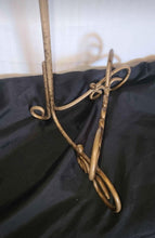Load image into Gallery viewer, Bronze Colored Metal Art Display Easel