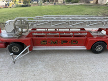 Cargar imagen en el visor de la galería, Vintage Smith Miller 1950s Mack SMFD No 3 Aerial Ladder Fire Truck Pressed Steel
