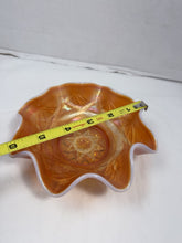गैलरी व्यूवर में इमेज लोड करें, Antique Dugan Ski Star Peach Opalescent Carnival Glass Ruffled Bowl 1910
