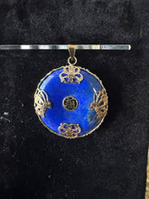 Load image into Gallery viewer, Vintage 14K Yellow Gold Lapis Lazuli Good Fortune Donut Pendant Chinese Symbol
