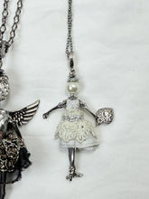 将图片加载到图库查看器，Vintage Jacqueline Kent Charmed Angel Pendant Necklace Collection Set of 3
