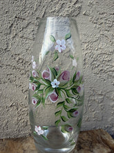 Cargar imagen en el visor de la galería, Vintage Hand Painted Glass Vase Pink Floral Flowers Art Deco Style 10 Inch
