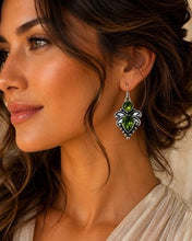 Load image into Gallery viewer, VINTAGE STERLING SILVER PERIDOT STONE DANGLE EARRINGS
