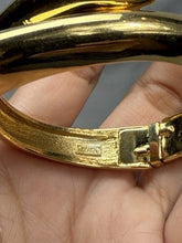 Charger l'image dans la galerie, Vintage Trifari Signed Gold-Tone Rhinestone Cuff Bracelet | Made in USA
