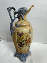 Charger l'image dans la galerie, Antique Robert Hanke Austria Art Nouveau Porcelain Floral Ewer, 10.5"
