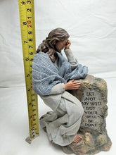 Charger l'image dans la galerie, Ashton-Drake Galleries “Agony in the Garden” Jesus Figurine — Signed, 7” Porcelain &amp; Resin
