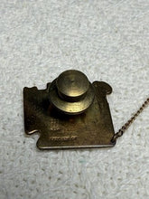 Charger l'image dans la galerie, James Avery Priscilla's National Tole Teachers Seminar 12/20 Gold Filled Commemorative Pin
