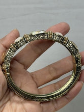 Charger l'image dans la galerie, Heidi Daus "Grand Slam" Crystal Deco Bracelet in a pink and champagne colorway.
