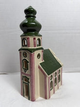 Charger l'image dans la galerie, Vintage Leyk Lichthäuser "Barock-Kirche" Hand-Painted Ceramic Church Tea Light Holder — Green, Signed
