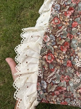 Charger l'image dans la galerie, Vintage French-Style Floral Fabric with Eyelet Ruffle Edge | Cotton Blend
