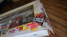 将图片加载到图库查看器，Vintage Remote Control Fire Engine Truck w/ Sound &amp; Rescue Boom - Untested
