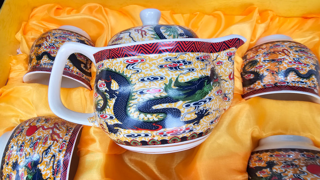Handcrafted Tea Set Made In China