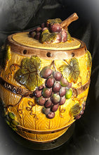 गैलरी व्यूवर में इमेज लोड करें, Pacific Rim Sonoma Grape Cookie Jar Wine Barrel Ceramic Hand-Painted Discontinued Pattern
