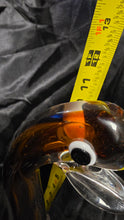 गैलरी व्यूवर में इमेज लोड करें, Murano-Style Hand-Blown Amber Art Glass Duck Figurine with Bullicante Detail
