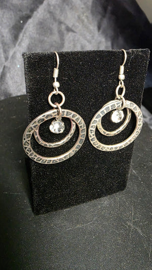 Vintage Silver-Tone Concentric Circle Drop Earrings with Crystal Accent
