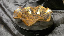 将图片加载到图库查看器，Vintage Mid-Century Modern Gold Floral Ruffled Glass Bowl – Handkerchief Edge Candy Dish
