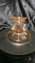 将图片加载到图库查看器，Vintage Fostoria Pink Depression Glass Scroll Candlestick Holder
