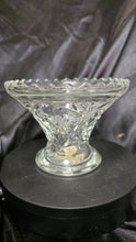 将图片加载到图库查看器，Vintage Anchor Hocking Early American Prescut Star Vase Stand

