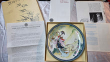 Charger l'image dans la galerie, 1985 Imperial Jingdezhen “Pao-chai” Plate – Bradford Exchange Red Mansion Series #1
