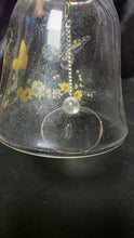 गैलरी व्यूवर में इमेज लोड करें, Vintage Avon 1990 Butterfly Floral Lead Crystal Bell Hand Painted
