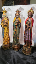 将图片加载到图库查看器，Three Kings Nativity Figurines Set Faux Wood Finish Christmas Wise Men Trio
