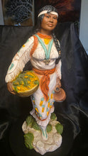 将图片加载到图库查看器，Vintage 1978 Native American Woman &amp; Child Figurine Kendrick Style Sculpture
