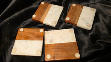 Cargar imagen en el visor de la galería, Set of 4 Marble &amp; Wood Inlay Coasters with Brass Accent Modern Design
