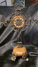 将图片加载到图库查看器，Ornate Celtic Style Metal Cross on Stone Base Decorative Tabletop Crucifix
