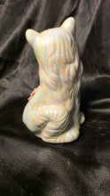 将图片加载到图库查看器，Vintage Lusterware Persian Cat Figurine Pink Rose Iridescent Glaze

