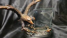 Load image into Gallery viewer, Bronze Finish Bald Eagle Waves of Freedom 4x6 Photo Frame Sculpture
