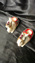 Load image into Gallery viewer, Rare Pair 1960 Holt Howard Christmas Camel Candle Holders Japan #6416 MCM
