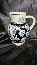 将图片加载到图库查看器，Vintage German Salt Glazed Stoneware Wine Pitcher Frankfurt Main Crest
