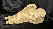 गैलरी व्यूवर में इमेज लोड करें, Design Toscano Style Sleeping Cherub Angel Garden Statue Resin 12 Inch
