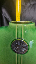 将图片加载到图库查看器，Vintage Chinese Green Crackle Glaze Square Vase Tea Caddy Oriental Medallion
