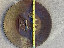 将图片加载到图库查看器，Vintage Hand Hammered Brass Copper A Souvenir From Delphi Greek Wall Plate
