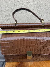 Cargar imagen en el visor de la galería, Assots London Genuine Leather Croc Embossed Satchel Handbag Tan Brown Crossbody
