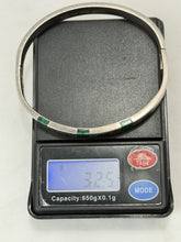 Load image into Gallery viewer, Vintage Taxco Mexico 925 Sterling Silver Malachite Hinged Bangle Bracelet
