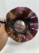 Charger l'image dans la galerie, Antique Dugan Holly &amp; Berry Amethyst Carnival Glass Ruffled Bowl, c. 1909

