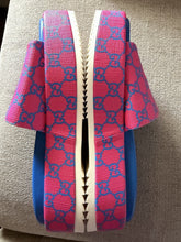 Load image into Gallery viewer, Gucci GG Supreme Pink Platform Slide Sandals Women Size 40.5 734913 Italy
