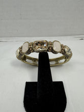 Charger l'image dans la galerie, Heidi Daus Grand Slam Golden Shadow Crystal Deco Bracelet Size Large #9
