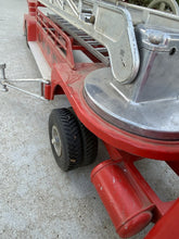 Cargar imagen en el visor de la galería, Vintage Smith Miller 1950s Mack SMFD No 3 Aerial Ladder Fire Truck Pressed Steel
