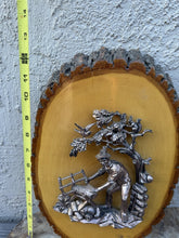 गैलरी व्यूवर में इमेज लोड करें, Vintage German 3D Metal Woodcutter Plaque Tree Slice Folk Art Personal Note
