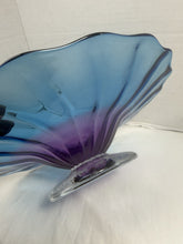将图片加载到图库查看器，2002 Signed Seasholtz Studio Art Glass Amethyst Blue Ruffled Pedestal Bowl
