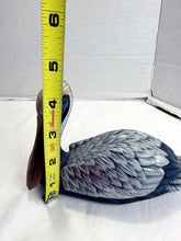 Charger l'image dans la galerie, Vintage Hand Painted Hand-Carved Wooden Pelican Figurine Handmade USA
