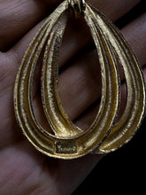 Load image into Gallery viewer, Vintage Crown Trifari Gold-Toned Triple Teardrop Pendant Necklace Signed
