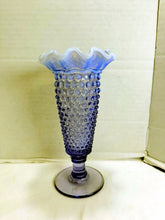 Charger l'image dans la galerie, Vintage 1950s Fenton Purple Opalescent Hobnail Ruffled Footed Glass Vase
