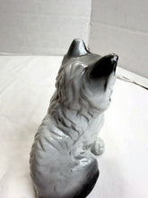 Charger l'image dans la galerie, Vintage Homco Gray White Porcelain Longhair Cat Figurine Made in Japan
