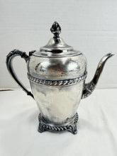 Charger l'image dans la galerie, Antique Silverplated Footed Teapot Victorian Style Hinged Lid USA Post-1940
