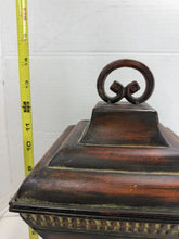 गैलरी व्यूवर में इमेज लोड करें, Vintage Tuscan Fleur-de-Lis Metal Lidded Jar Canister Urn Box Brown
