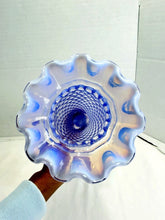 Charger l'image dans la galerie, Vintage 1950s Fenton Purple Opalescent Hobnail Ruffled Footed Glass Vase
